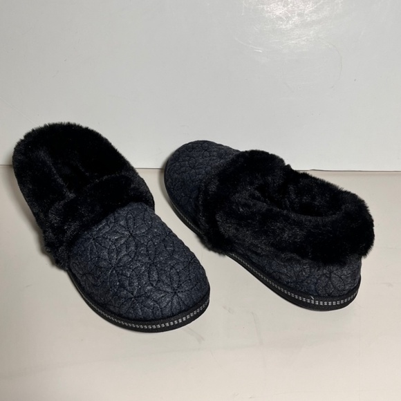 Skechers Bright Blossom Cozy Campfire Floral Quilted Slippers - Picture 3 of 9